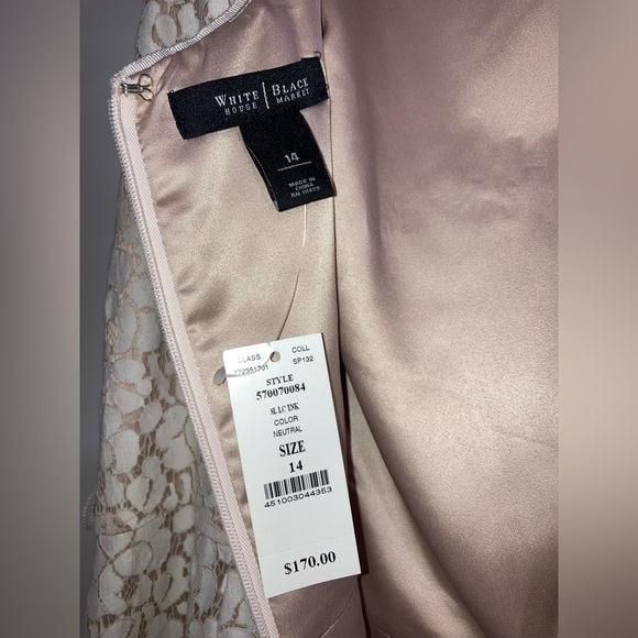 Beautiful white lace dress - Picture 9 of 9